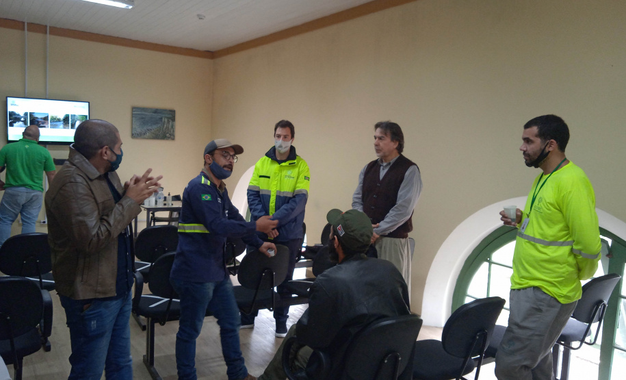 Lideranças comunitárias apoiam Portos do Paraná na implantação do PRAD - Programa vai recuperar áreas degradadas da baía de Antonina e região, com ênfasenas bacias hidrográficas dos rios Cacatu, Faisqueira, Cachoeira e Pequeno  - Paranaguá, 20/08/2021  -  Foto: Fotos Portos do Paraná/Ecotec