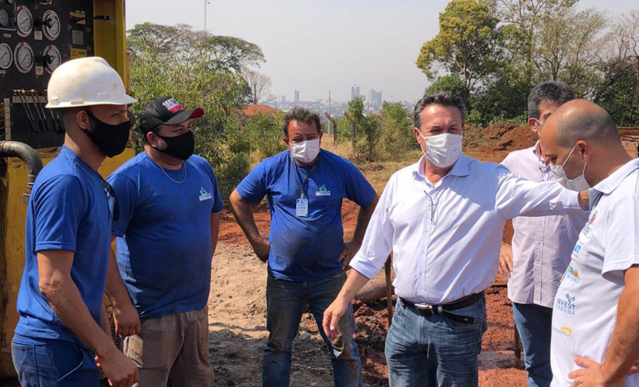 O programa Água no Campo, do Governo do Paraná, vai beneficiar oito comunidades de Campo Mourão. Os Convênios para perfuração de poços artesianos foram assinados pelo secretário do Desenvolvimento Sustentável e do Turismo Sedest, Márcio Nunes, nesta quinta-feira (19).   -  Curitiba, 20/09/2021  -  Foto: SEDEST