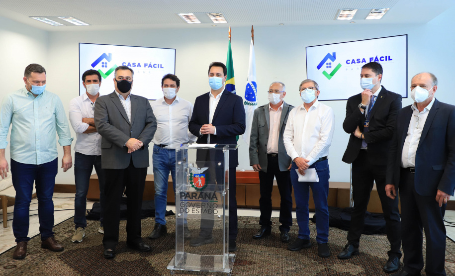 Governador Carlos Massa Ratinho Junior lança subsídio para entrada da casa própria para 2.371 famílias pelo Programa Casa Fácil. Palácio Iguaçu, Curitiba, 23/agosto/2021. - Foto: José Fernando Ogura/AEN
