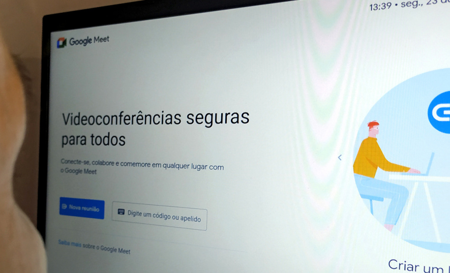 Universidade investe R$ 215 mil em plataforma educacional da Google. Foto: UEM