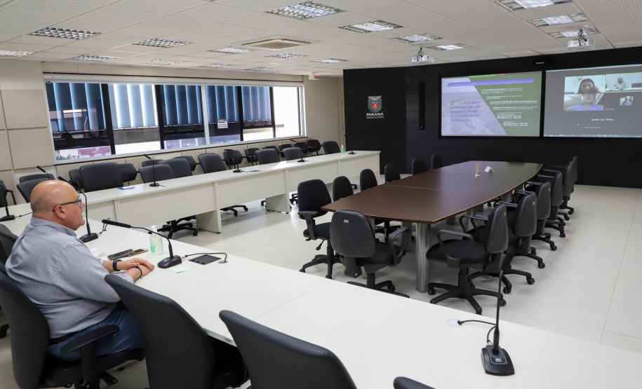 Ferroste Reuniao Nova Ferroste-China. -  Curitiba, 23/08/2021  -  Foto: Ari Dias/AEN