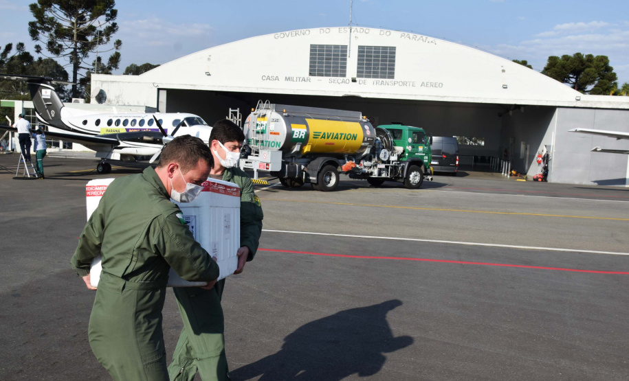 Paraná distribui nesta segunda-feira 223.268 doses de vacinas contra a Covid-19. Foto: Américo Antonio/SESA