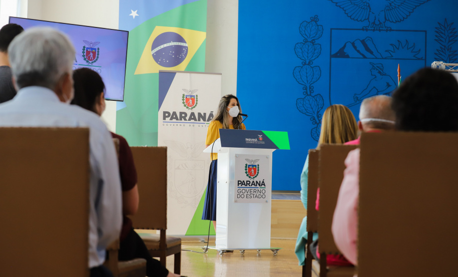 Amigos da Patria Voluntaria O governador Carlos Massa Ratinho Junior participa nesta segunda-feira (23) da premiação Amigos da Patria Voluntaria, ao lado da Presidente do conselho da Superintendência de Ação Solidária, a primeira-dama Luciana Saito Massa. 23/08/2021 - Foto: Geraldo Bubniak/AEN