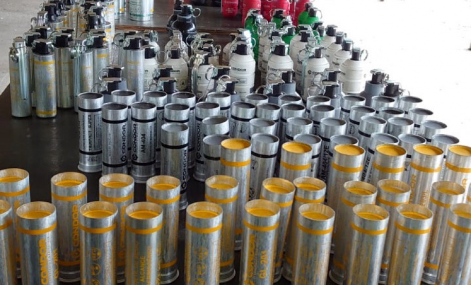 Agentes penitenciários de todo o Estado participaram de um curso de Tecnologias Não Letais (TNL) ofertado pela Condor em parceria com a Escola de Formação e Aperfeiçoamento Penitenciário (Espen). Ao todo, 32 profissionais tiveram aulas teóricas e práticas que aconteceram no Complexo Penitenciário de Piraquara, na Região Metropolitana de Curitiba.   -  Curitiba, 23/08/2021  -  Foto: DEPEN-PR