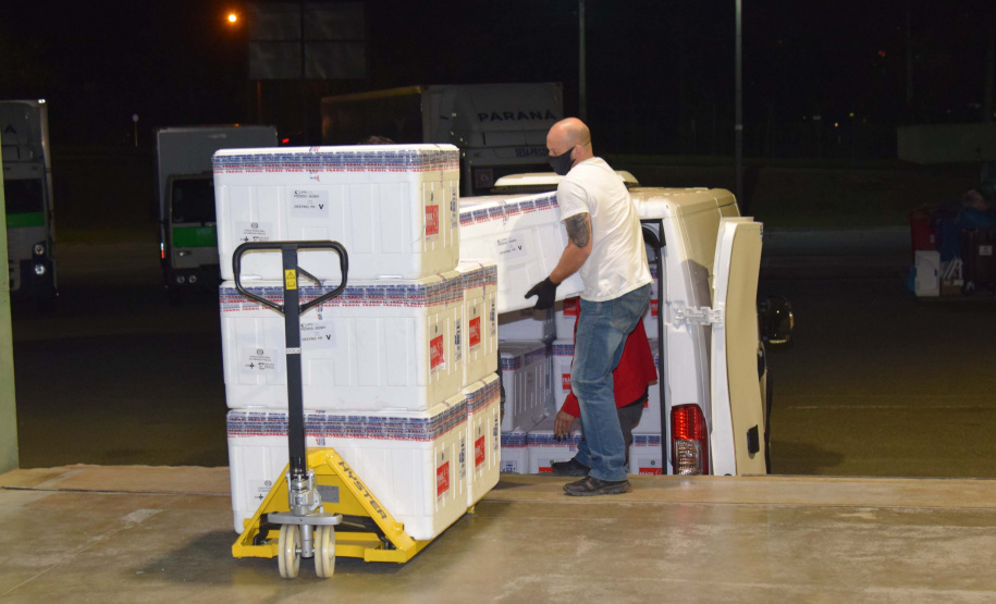 Estado recebe mais 232.250 vacinas contra a Covid-19; lote completa remessa de 435.290 doses. Foto: Américo Antonio/SESA