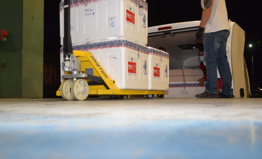 Estado recebe mais 232.250 vacinas contra a Covid-19; lote completa remessa de 435.290 doses. Foto: Américo Antonio/SESA