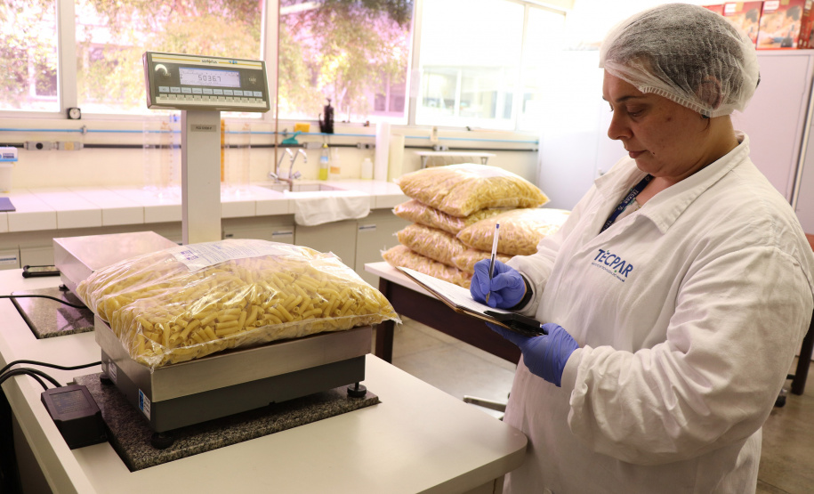 Escolas estaduais têm alimentação escolar de qualidade atestada pelo Tecpar. Foto: Tecpar