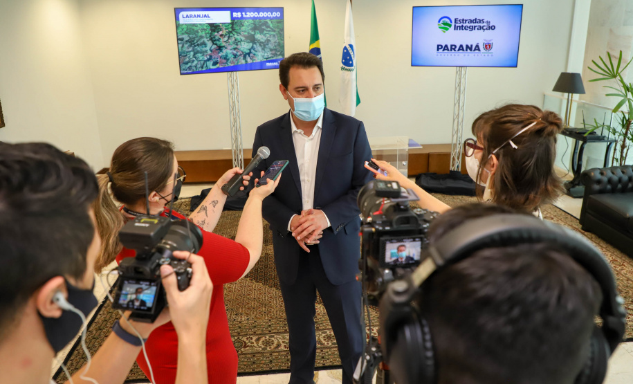 Estradas da Integração Governador Carlos Massa Ratinho Junior Assina Liberação de Recursos Estradas da Integração..Foto: Ari Dias/ AEN.