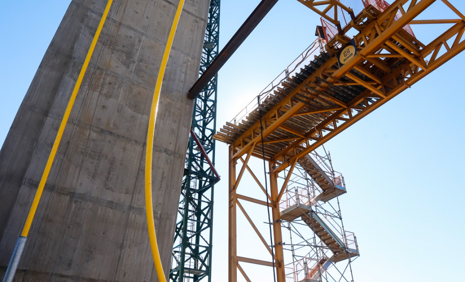 Obra da Ponte da Integração Brasil-Paraguai atinge 67% de execução em agosto. Foto: Rodrigo Felix Leal/AEN