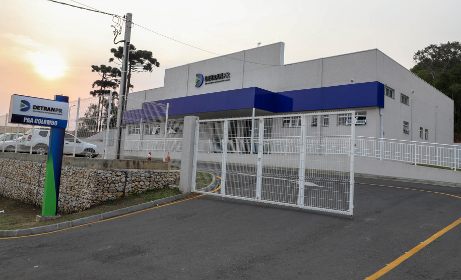 Detran Detran Colombo - Curitiba, 26/08/2021 - Foto: Ari Dias/AEN