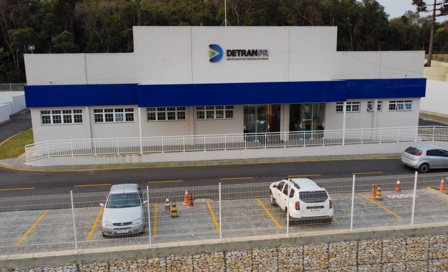 Detran Detran Colombo - Curitiba, 26/08/2021 - Foto: Ari Dias/AEN