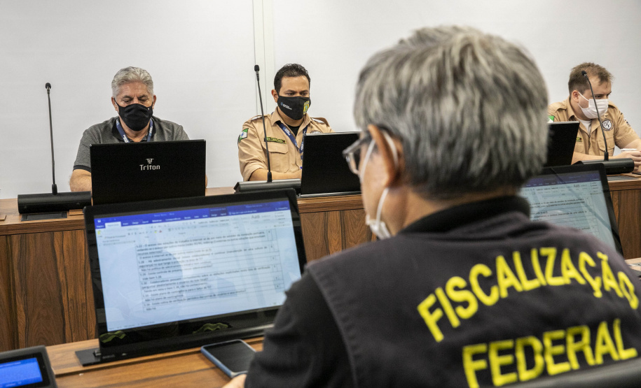 Comissão federal produziu relatório que será usado para melhorias e evolução de todos os sistemas de vigilâncias aplicados pela Portos do Paraná. - Foto:  de Claudio Neves/Portos do Paraná