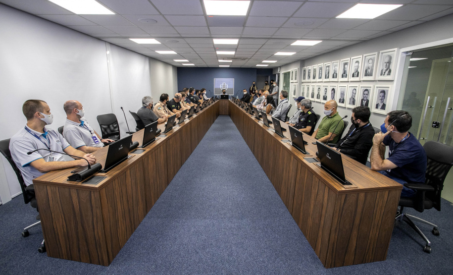 Comissão federal produziu relatório que será usado para melhorias e evolução de todos os sistemas de vigilâncias aplicados pela Portos do Paraná. - Foto:  de Claudio Neves/Portos do Paraná