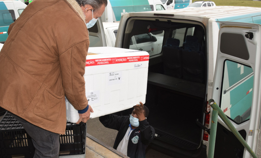 Mais de meio milhão de vacinas contra a Covid-19 serão distribuídas nesta sexta-feira. Foto: Américo Antonio/SESA