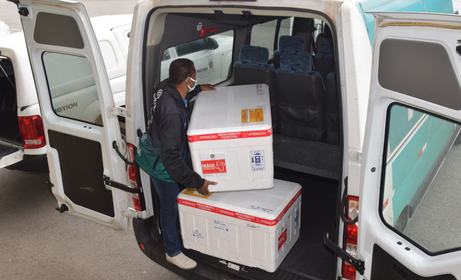 Mais de meio milhão de vacinas contra a Covid-19 serão distribuídas nesta sexta-feira. Foto: Américo Antonio/SESA