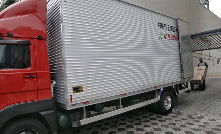 Setores de comércio e serviços lideram alta de empregos e apontam para cenário promissor no segundo semestre Foto: Gilson Abreu/AEN