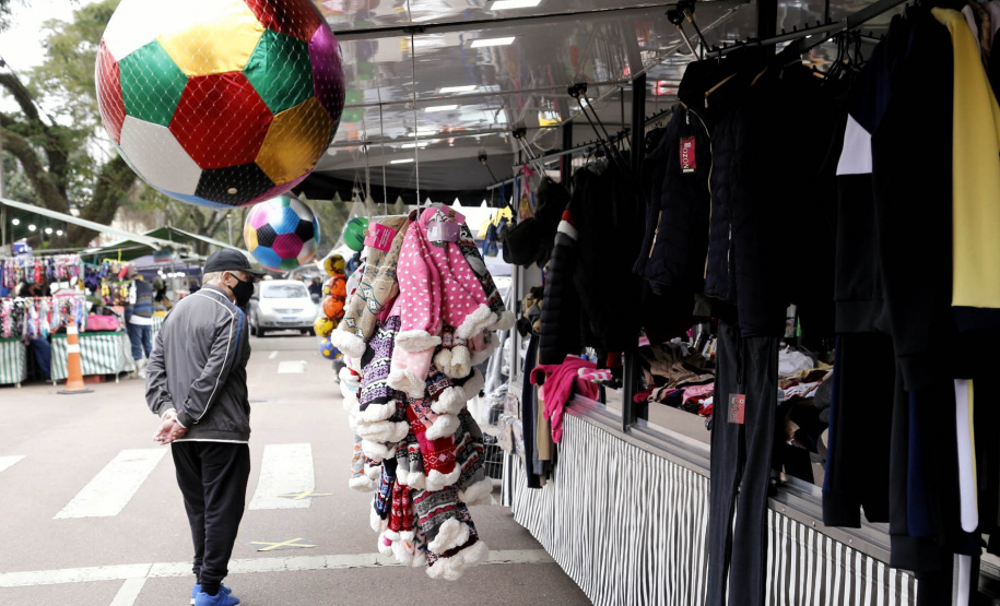 Setores de comércio e serviços lideram alta de empregos e apontam para cenário promissor no segundo semestre Foto: Gilson Abreu/AEN