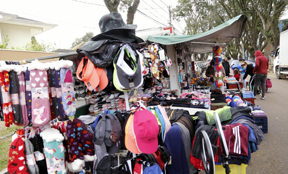 Setores de comércio e serviços lideram alta de empregos e apontam para cenário promissor no segundo semestre Foto: Gilson Abreu/AEN