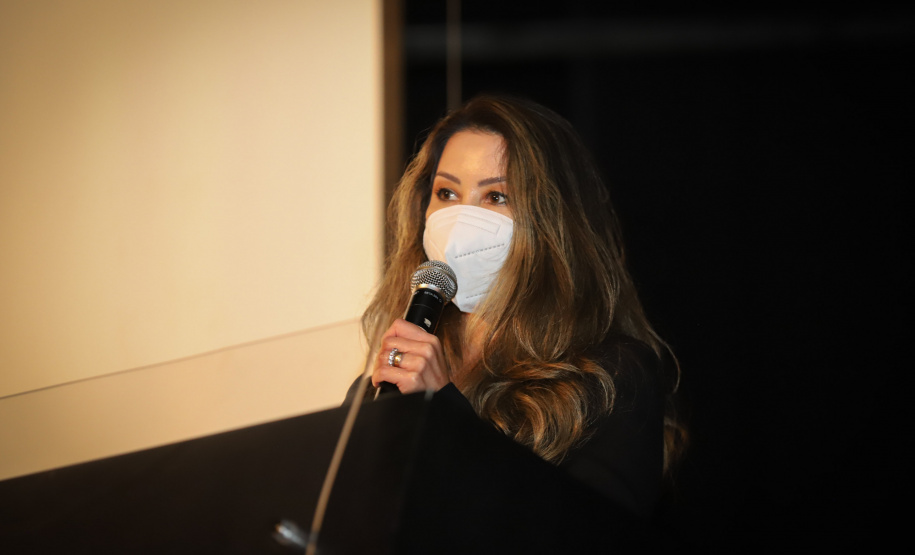 Dia Voluntario A Presidente do conselho da Superintendência de Ação Solidária, a primeira-dama Luciana Saito Massa e o secretário de Justiça, Família e Trabalho do Paraná, Ney Leprevost participam, nesta sexta-feira (27), de  evento em comemoração ao Dia Nacional do Voluntariado,  no Museu Oscar Niemeyer (MON).27/08/2021 - Foto: Geraldo Bubniak/AEN
