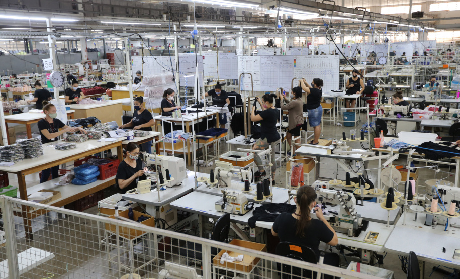 92% dos municípios do Paraná apresentam saldo positivo na geração de empregos em 2021 - Foto: Geraldo Bubniak/AEN