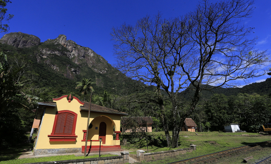 GOVERNO LANÇA PARQUES DO PARANÁ PARA ESTIMULAR TURISMO SUSTENTÁVEL. Parque Estadual Pico do Marumbi. Foto: Arnaldo Alves / AEN