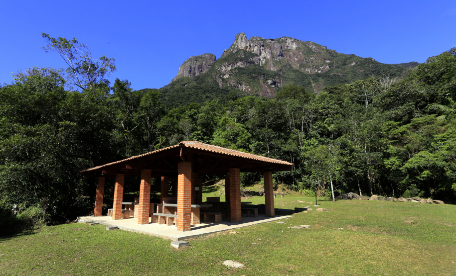 GOVERNO LANÇA PARQUES DO PARANÁ PARA ESTIMULAR TURISMO SUSTENTÁVEL. Parque Estadual Pico do Marumbi. Foto: Arnaldo Alves / AEN