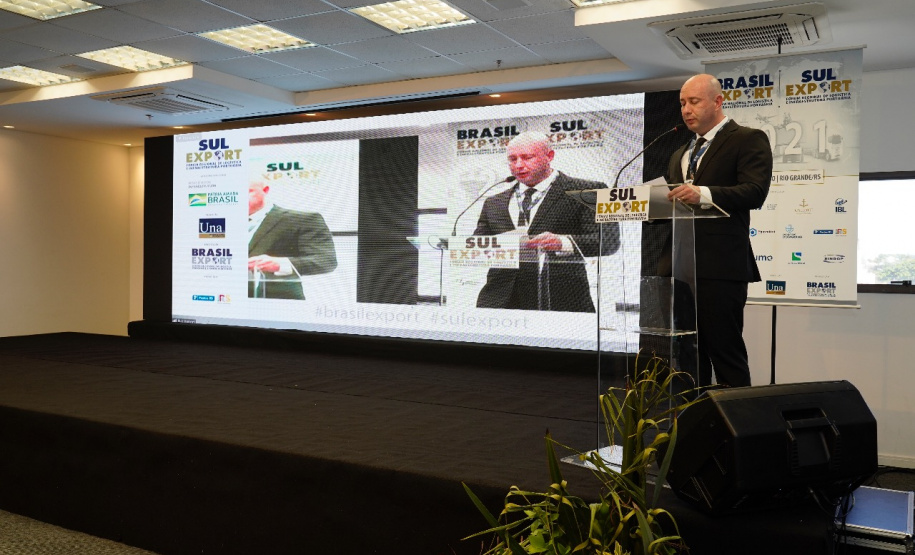 Porto do Sul debatem a atividade portuária
Imagens dos representantes da Portos do Paraná no evento. Foto: Robert Silva/Sul Export