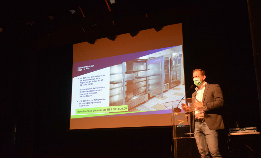 O Governo do Estado vai aportar R$ 50 milhões em 2022 para os procedimentos cirúrgicos eletivos. O anúncio foi feito nesta segunda-feira (30) pelo secretário de Estado da Saúde, Beto Preto, em reunião com a participação do vice-governador Darci Piana, diretores das 22 Regionais de Saúde, equipes técnicas, além de gestores e representantes municipais no evento ?Saúde em frente?. Foto: Américo Antonio/SESA