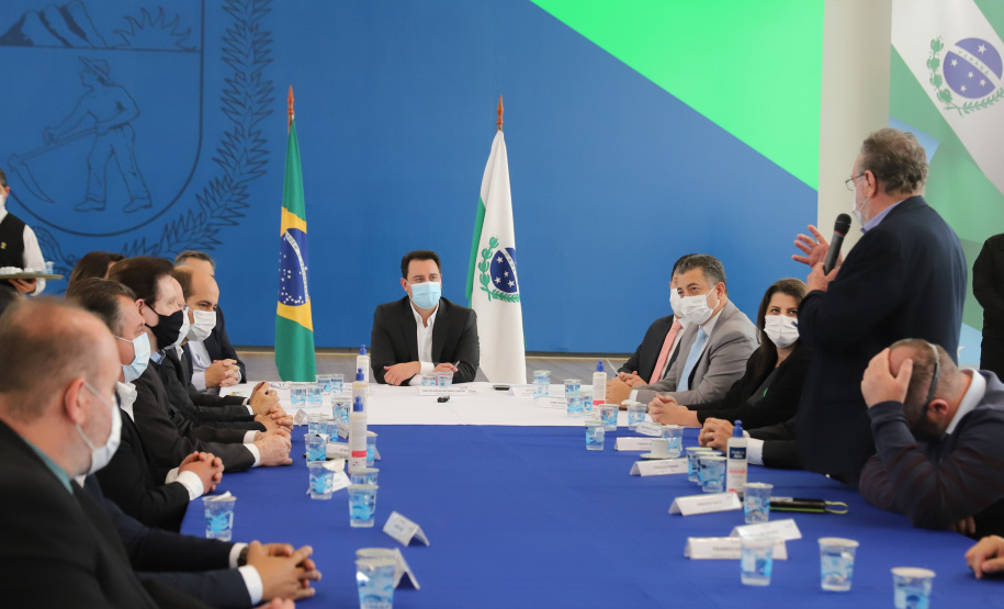 Hosp Filantropicos O governador Carlos Massa Ratinho Junior assina  nesta terça-feira (31)  novos contratos com Hospitais Filantrópicos, Santa Casa de Cambé,  Hospital Sao Rafael de Rolândia e Hospital  Cristo Rei de Ibiporã. Na foto, o deputado Estadual Tercilio Turini.   31/08/2021 - Foto: Geraldo Bubniak/AEN