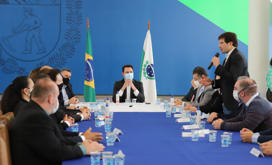 Hosp Filantropicos O governador Carlos Massa Ratinho Junior assina  nesta terça-feira (31)  novos contratos com Hospitais Filantrópicos, Santa Casa de Cambé,  Hospital Sao Rafael de Rolândia e Hospital  Cristo Rei de Ibiporã.  Na foto, o deputado estadual Tiago Amaral. 31/08/2021 - Foto: Geraldo Bubniak/AEN