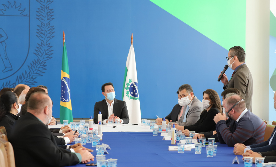 Hosp Filantropicos O governador Carlos Massa Ratinho Junior assina  nesta terça-feira (31)  novos contratos com Hospitais Filantrópicos, Santa Casa de Cambé,  Hospital Sao Rafael de Rolândia e Hospital  Cristo Rei de Ibiporã.  31/08/2021 - Foto: Geraldo Bubniak/AEN