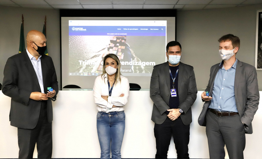 A Publix passou o bastão e, agora, a empresa pública segue a implantação definitiva do Projeto Orgulho de Ser Portos do Paraná, de governança e reestruturação para resultados.  -  Paranaguá, 31/08/2021  -  Foto: Claudio Neves/Portos do Paraná