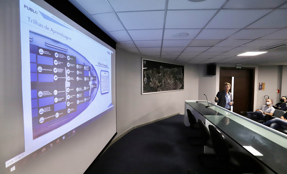 A Publix passou o bastão e, agora, a empresa pública segue a implantação definitiva do Projeto Orgulho de Ser Portos do Paraná, de governança e reestruturação para resultados.  -  Paranaguá, 31/08/2021  -  Foto: Claudio Neves/Portos do Paraná