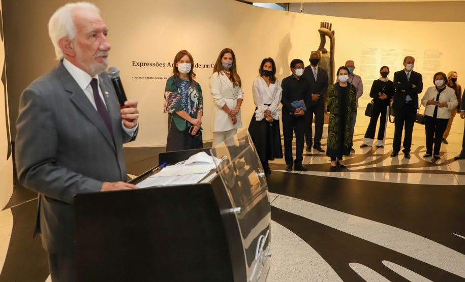 Africa Vice-governador Darci Piana participa da abertura da exposição África, Expressões Artísticas de um Continente, realizada pelo Museu Oscar Niemeyer (MON) Foto: Ari Dias/AEN