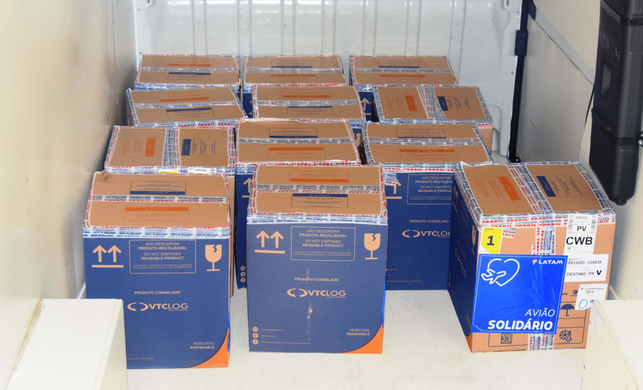 Mais 79,5 mil vacinas contra a Covid-19 chegam ao Paraná. Foto: Américo Antonio/SESA