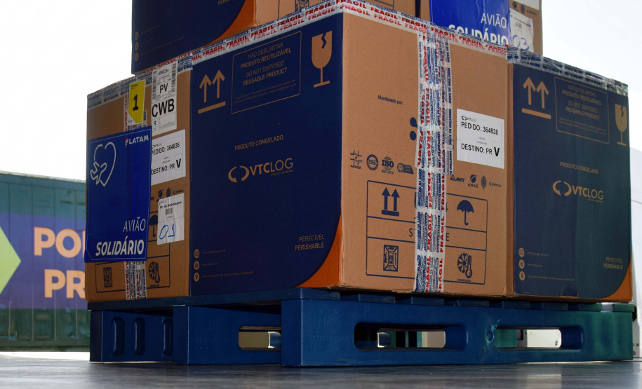 Mais 79,5 mil vacinas contra a Covid-19 chegam ao Paraná. Foto: Américo Antonio/SESA