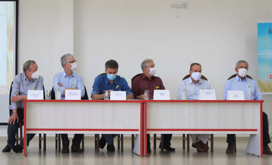 O o secretário estadual da Agricultura e do Abastecimento, Norberto Ortigara, participa da abertura do 2º Show Rural Coopavel de Inverno, em Cascavel. Foto:SEAB