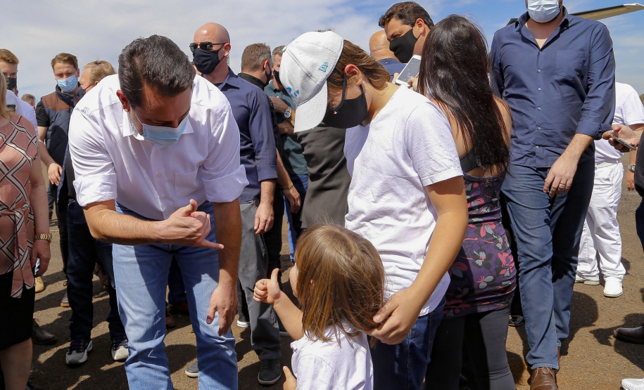 O governador Carlos Massa Ratinho Junior vistoriou, nesta quinta-feira (2), as obras de recapeamento asfáltico da pista do Aeroporto Municipal Aguinaldo Pereira Lima, em Siqueira Campos, região do Norte Pioneiro.   - Siqueira Campos, 02/09/2021  -  Foto: Gilson Abreu/AEN
