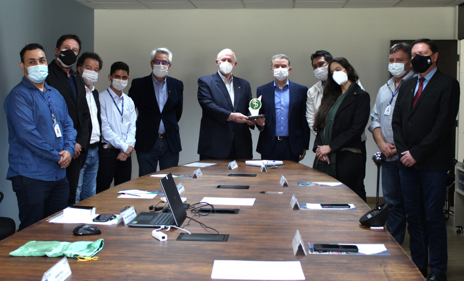 Tecpar recebe prêmio por sua produção de vacina antirrábica veterinária. - Curitiba, 02/09/2021  -  Foto: Tecpar