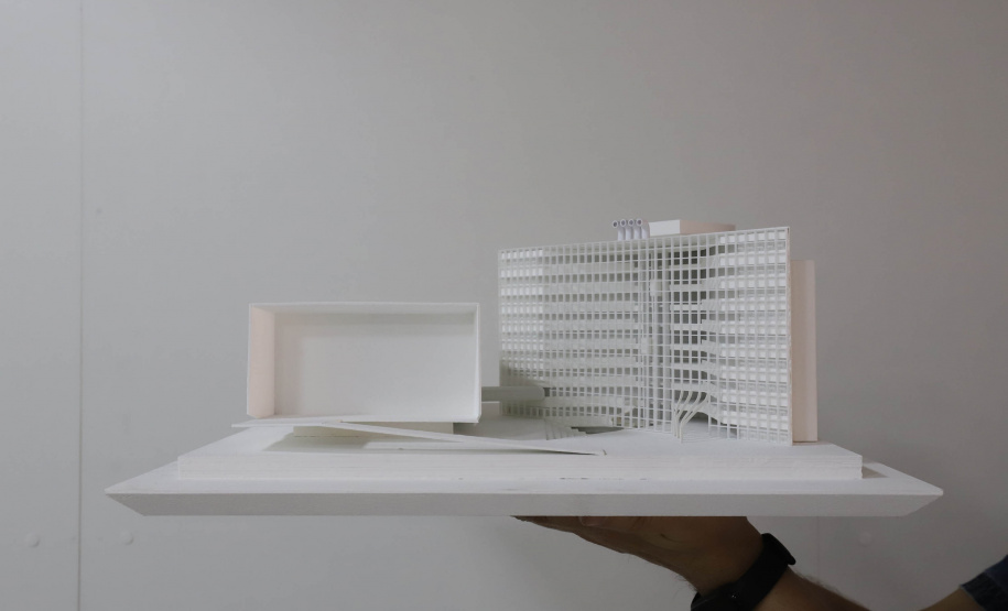 O Museu Oscar Niemeyer (MON) inaugura no dia 9 de setembro, na Sala 1, a exposição “Concursos como Prática: A Presença da Arquitetura Paranaense”. É o resultado de uma pesquisa que levantou a importante presença do Paraná com projetos premiados nos concursos nacionais e internacionais de arquitetura realizados nas últimas seis décadas. - Foto: MON