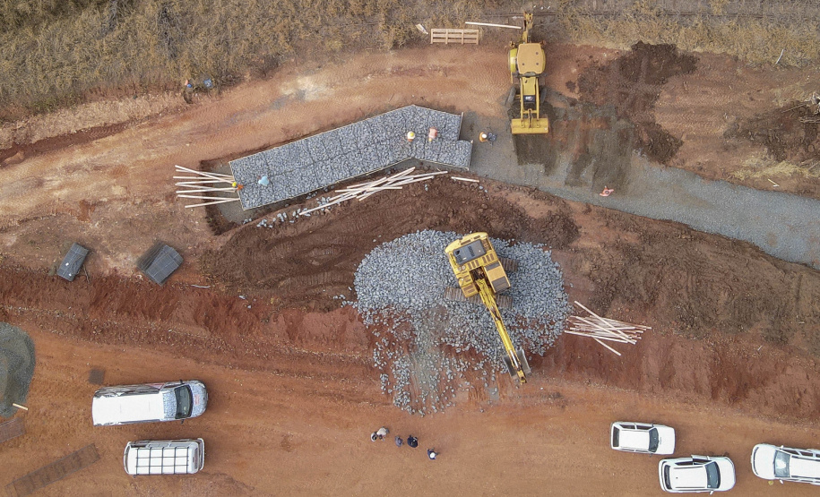 Obras do Contorno Sul de Wenceslau Braz avançam para desviar tráfego pesado da área urbana.
Foto Gilson Abreu/AEN