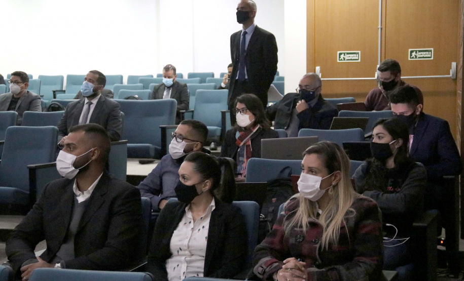 O Departamento de Inteligência do Paraná (DIEP) está recebendo a 23° edição do curso de inteligência cibernética (CIC), promovido pela diretoria de inteligência da Secretaria de Operações Integradas (SEOPI) do Ministério da Justiça e Segurança Pública (MJSP), por meio da integração com a Secretaria da Segurança Pública do Paraná (Sesp)