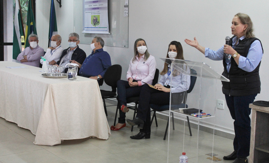 Nesta quinta-feira (02) foram inauguradas as instalações de um viveiro para material propagativo de videira na unidade do Instituto de Desenvolvimento Rural do Paraná (IDR-Paraná) em Santa Tereza do Oeste, no Oeste do Estado. A iniciativa faz parte do Programa de Revitalização da Vitinicultura Paranaense (Revitis). - Santa Terza do Oeste, 02/09/2021  -  Foto: Gisele barão/IDR-Paraná