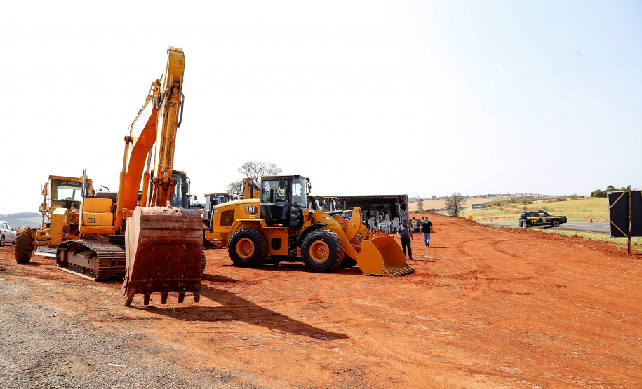 03.09.2021 Governador Ratinho Junior lança pedra fundamental para implantação do contorno rodoviário de Jandaia do Sul.
Foto Gilson Abreu/AEN