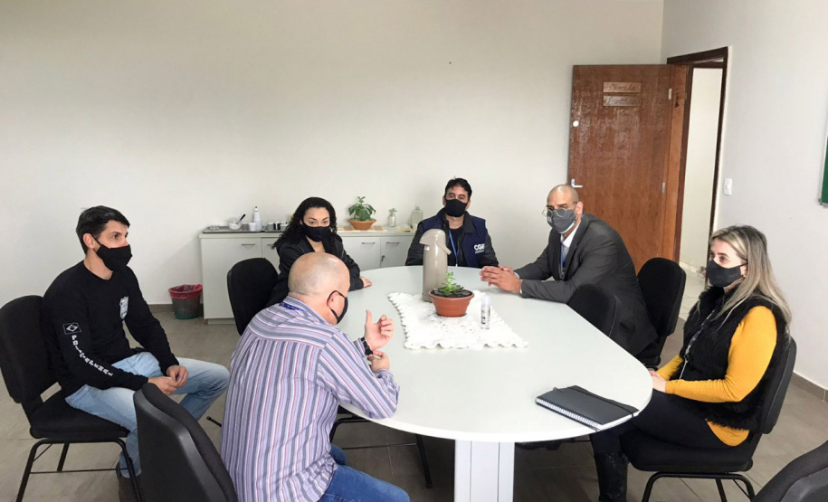 A Controladoria-Geral do Estado (CGE) está intensificando visitas a órgãos e entidades para consolidar a integração e prestar melhor atendimento ao cidadão. A Ouvidoria-Geral, que faz parte da CGE, retomou as visitas às ouvidorias setoriais, seguindo as restrições impostas pela pandemia.  -  CURITIBA, 03/09/2021  -  Foto: CGE