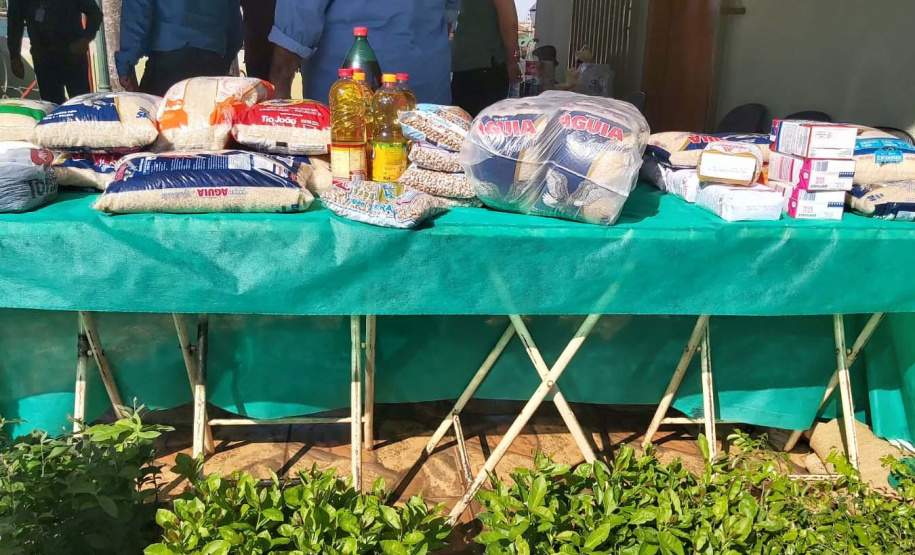 IAT continua com ações de distribuição de mudas de árvores nativas em troca de alimentos. Foto: IAT