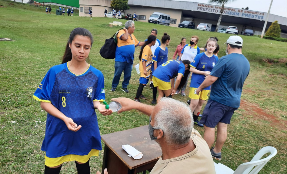 Encerrou no domingo (05), a etapa de abertura do Paraná Bom de Bola. A competição está debutando em 2021. Guaratuba, Carambeí, Cornélio Procópio, Florestópolis, Marialva, Umuarama, Goioerê, Planalto, Coronel Vivida, Guarapuava, Marechal Cândido Rondon e Jardim Alegre são as sedes. -  Foto: Assessoria de Imprensa dos Municípios