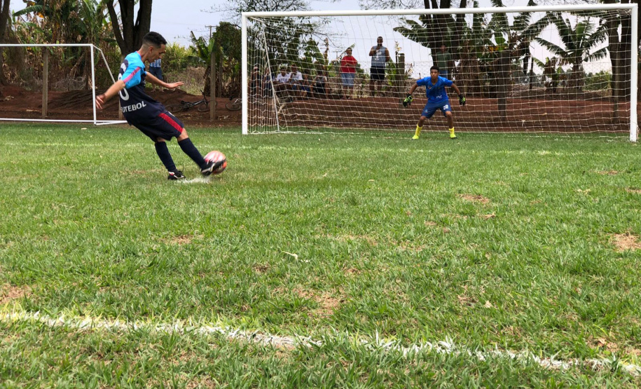 Encerrou no domingo (05), a etapa de abertura do Paraná Bom de Bola. A competição está debutando em 2021. Guaratuba, Carambeí, Cornélio Procópio, Florestópolis, Marialva, Umuarama, Goioerê, Planalto, Coronel Vivida, Guarapuava, Marechal Cândido Rondon e Jardim Alegre são as sedes. -  Foto: Assessoria de Imprensa dos Municípios