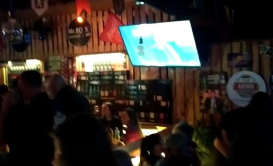 Quatro estabelecimentos comerciais foram interditados pelos integrantes da Ação Integrada de Fiscalização Urbana (AIFU) entre a noite de segunda-feira (06/09) e a madrugada desta terça-feira (07/09), em Curitiba.  -  Curitiba, 07/09/2021  -  Foto: SESP-PR