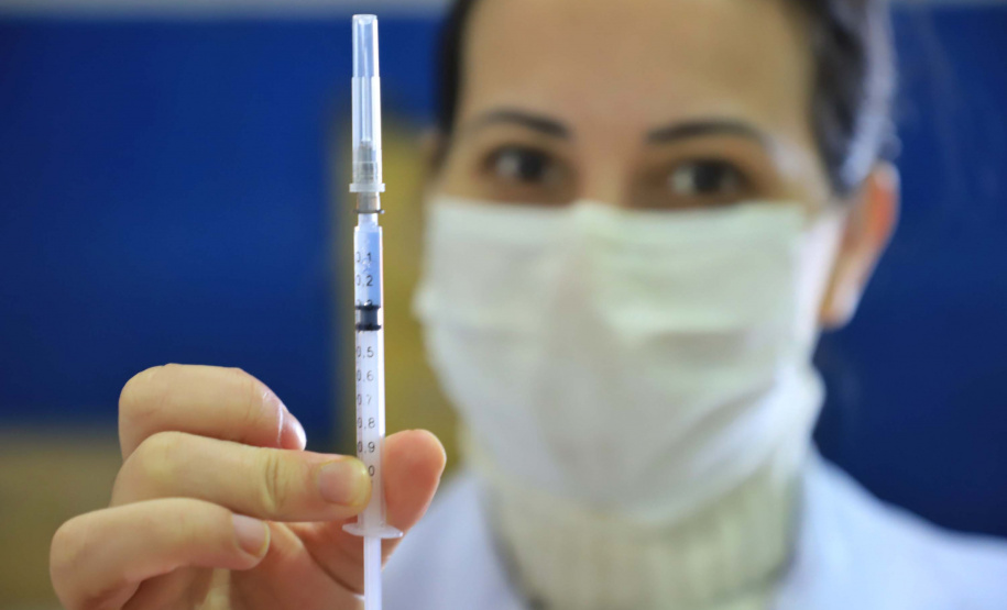 Secretaria da Saúde ressalta importância da segunda dose da vacina contra a Covid-19. Foto: José Fernando Ogura/AEN